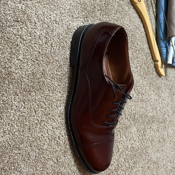 Brown Dress Shoes with broguing (small little indents for design) - Picture 4 of 5